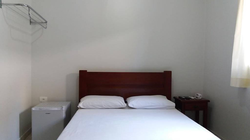 Apeninos Suites Basicas サンパウロ エクステリア 写真